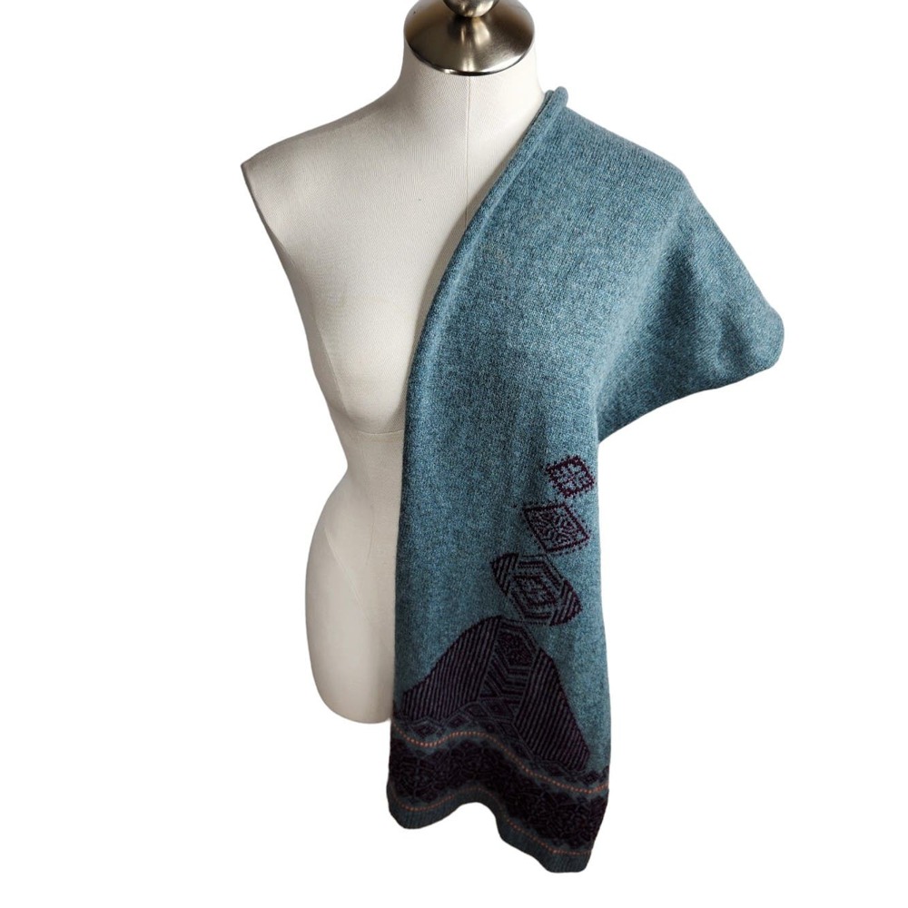 Blue Geometric Pattern Wool Wrap Scarf - Picture 2 of 6